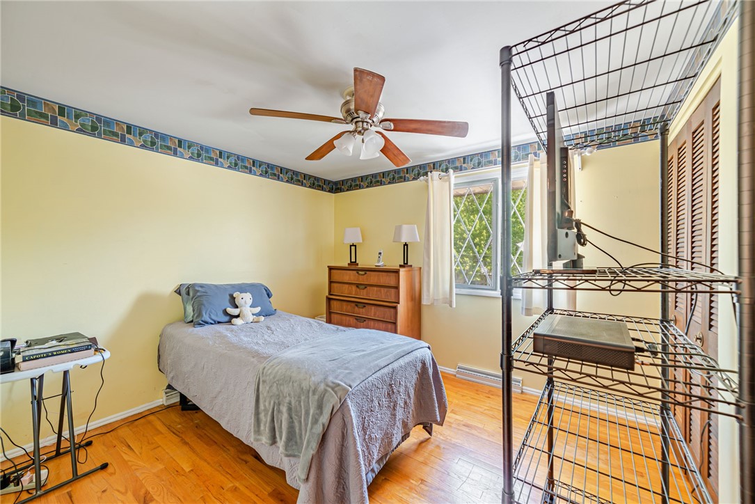 175 Crescent Garden Dr