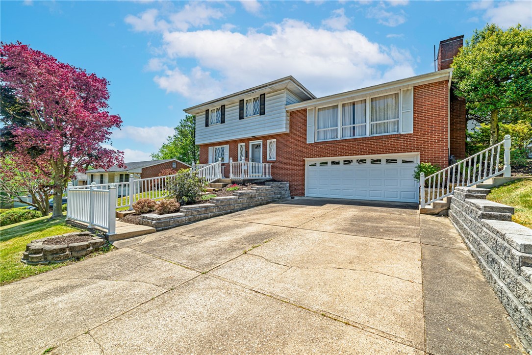 175 Crescent Garden Dr