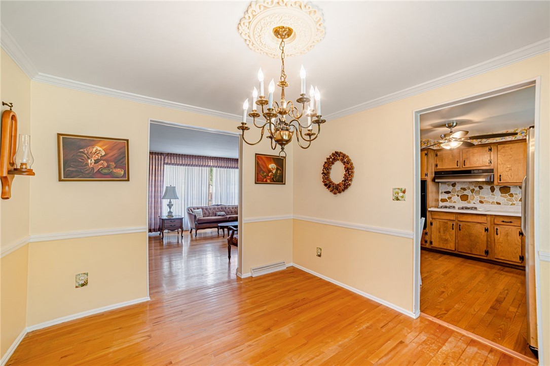 175 Crescent Garden Dr