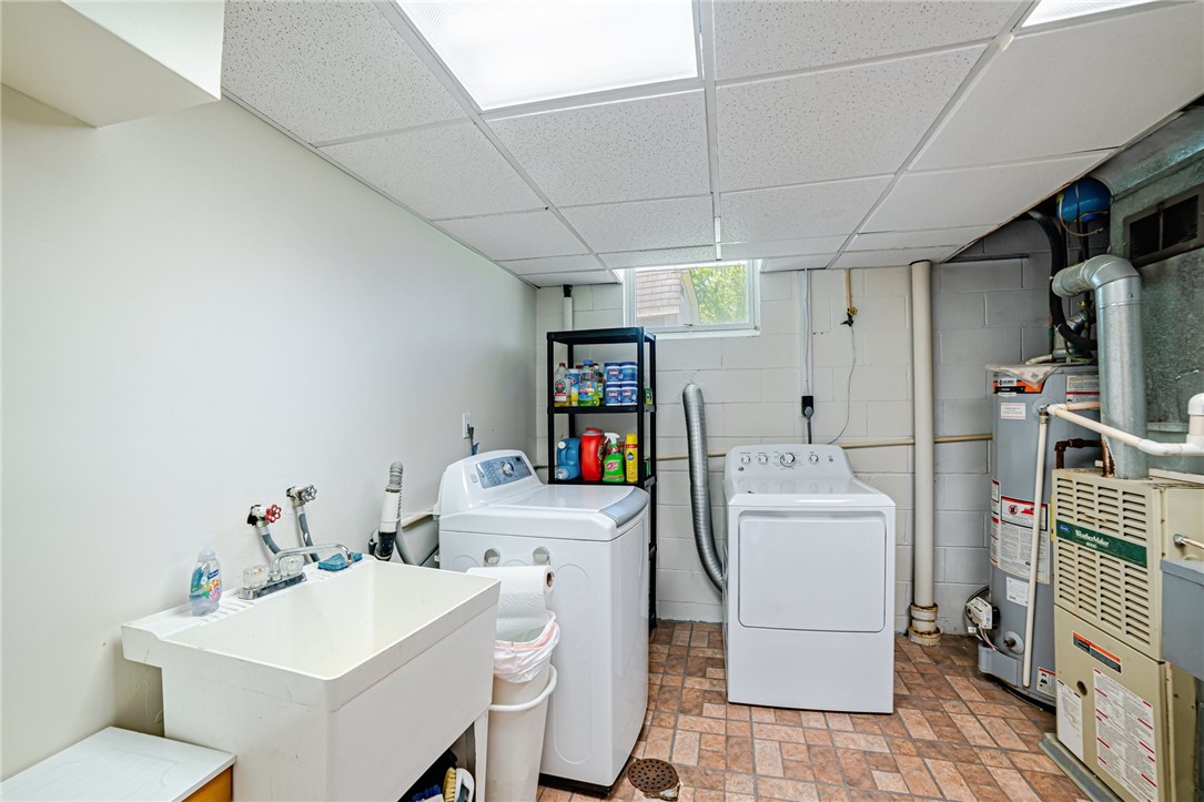 175 Crescent Garden Dr