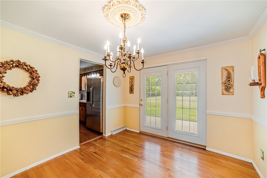 175 Crescent Garden Dr