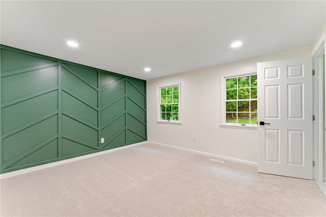 2406 Rolling Farms Rd