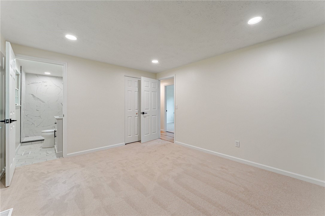 2406 Rolling Farms Rd