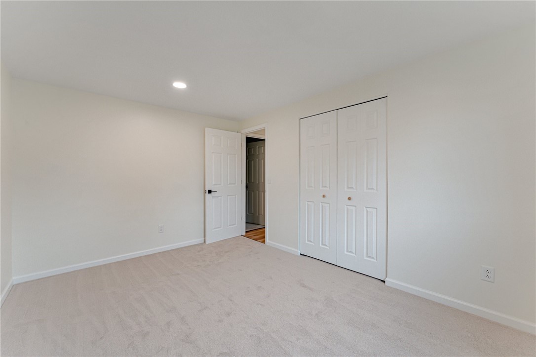 2406 Rolling Farms Rd