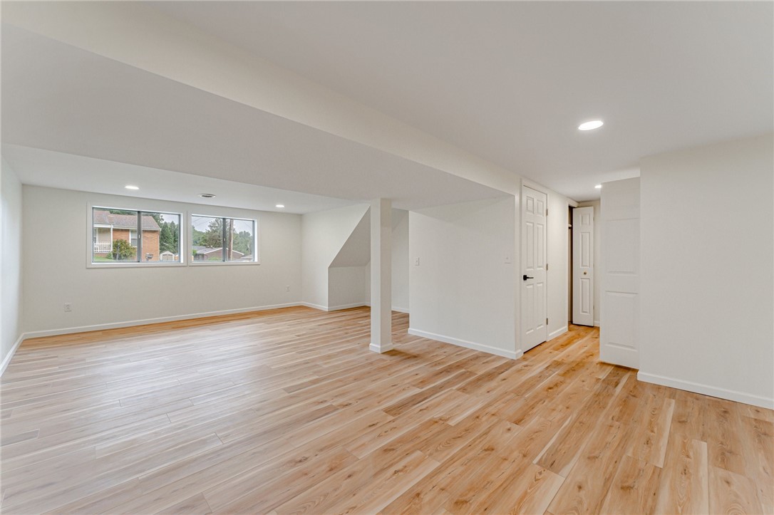 2406 Rolling Farms Rd