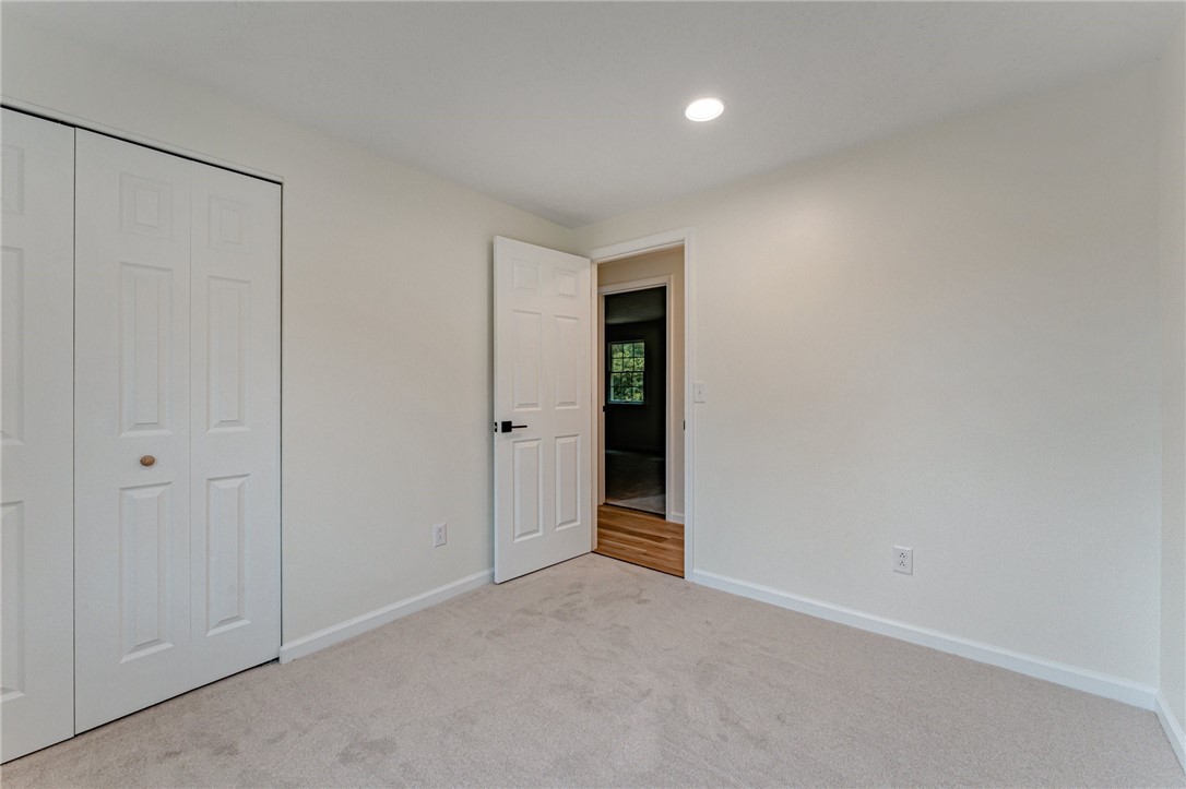 2406 Rolling Farms Rd