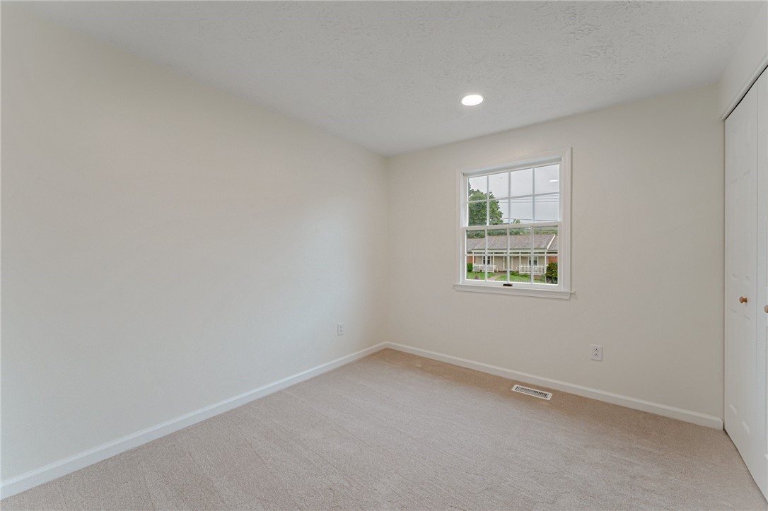 2406 Rolling Farms Rd