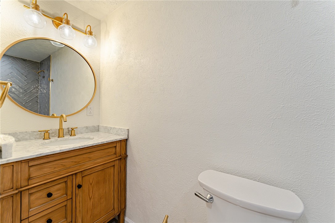 2406 Rolling Farms Rd