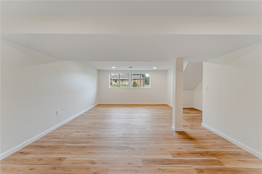 2406 Rolling Farms Rd