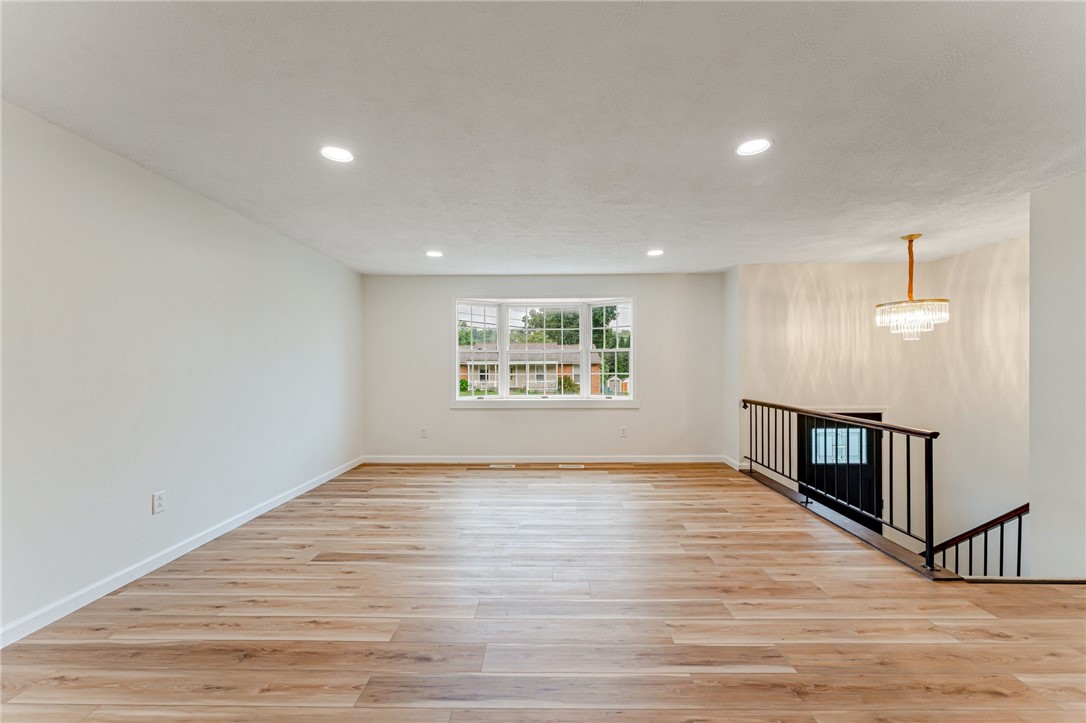 2406 Rolling Farms Rd