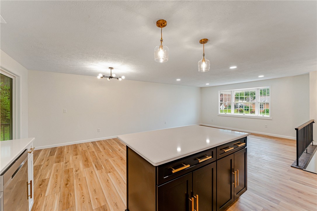 2406 Rolling Farms Rd