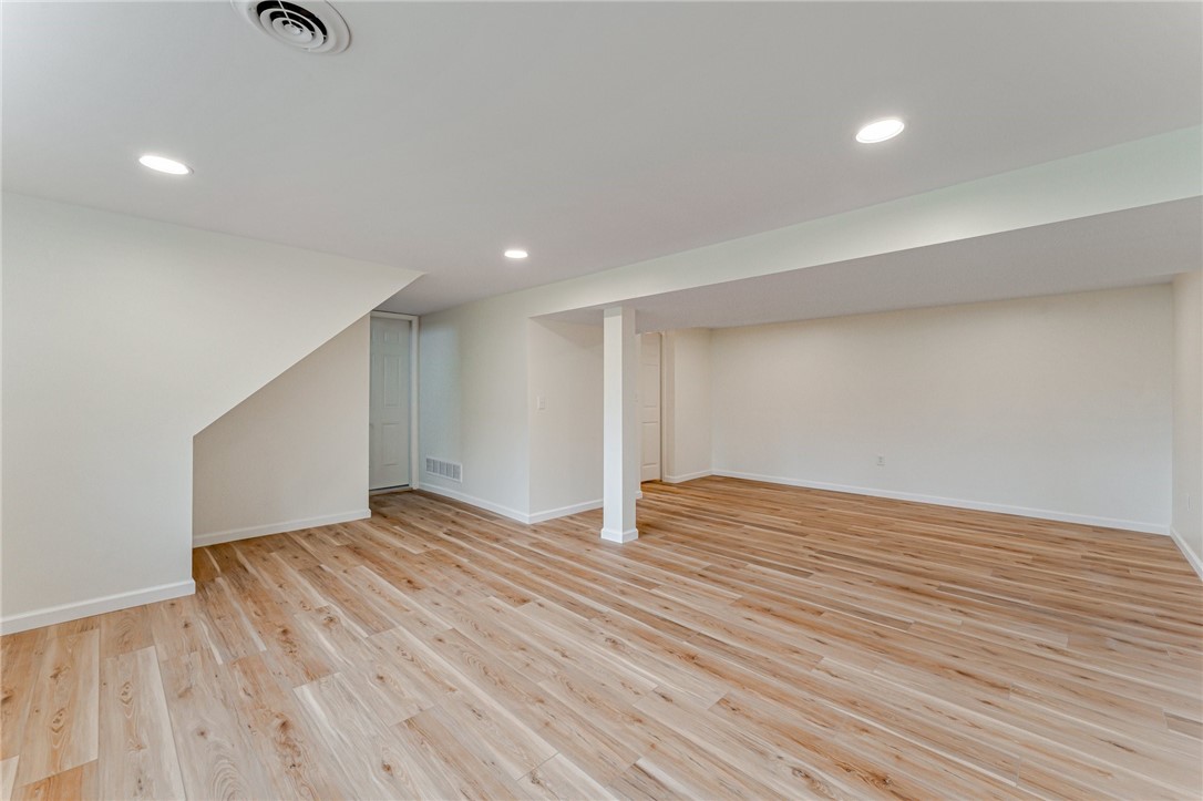 2406 Rolling Farms Rd