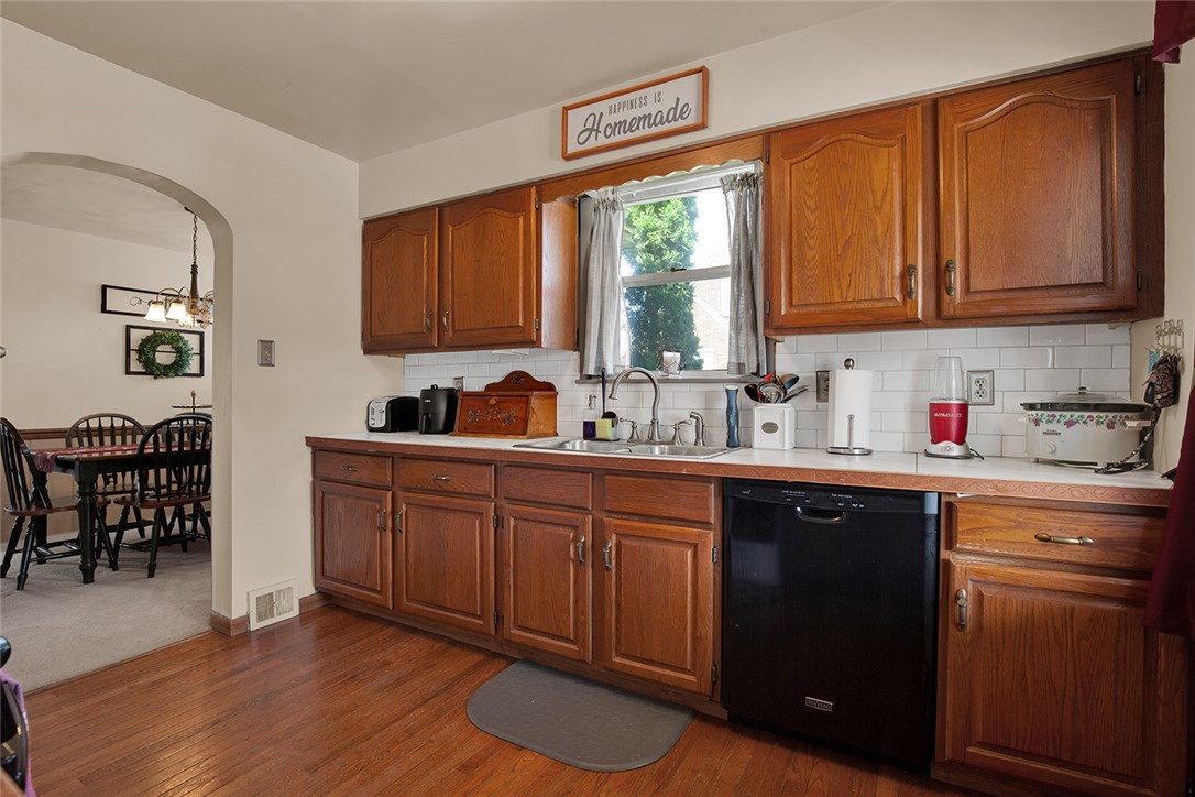 10289 Washington Ave