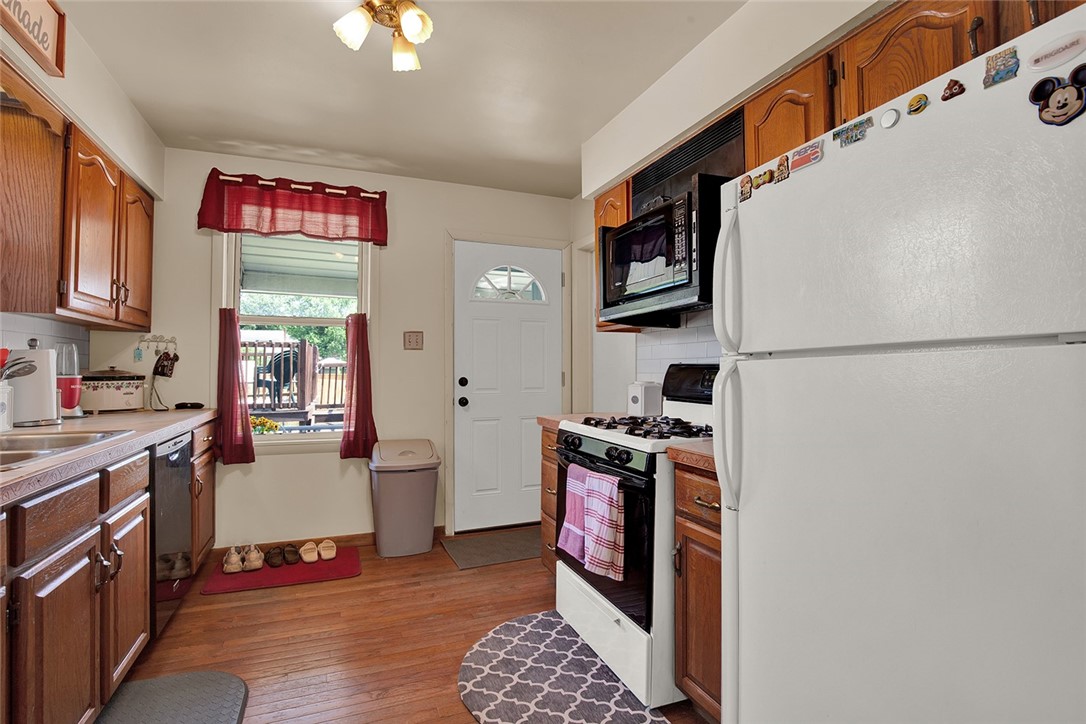 10289 Washington Ave