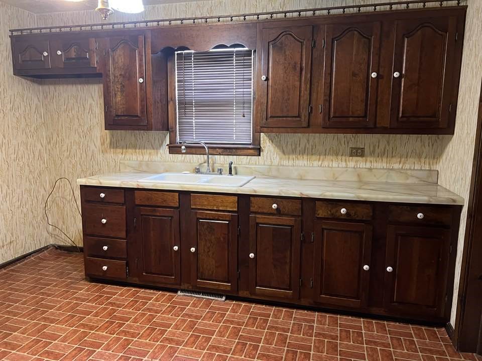 494 & 494 1/2 Evergreen Rd.