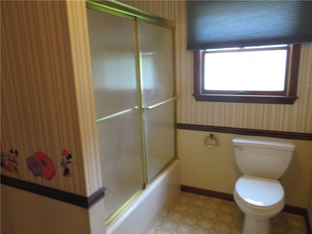 494 & 494 1/2 Evergreen Rd.