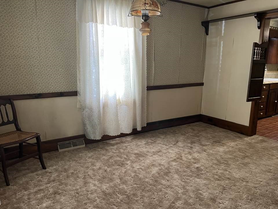 494 & 494 1/2 Evergreen Rd.