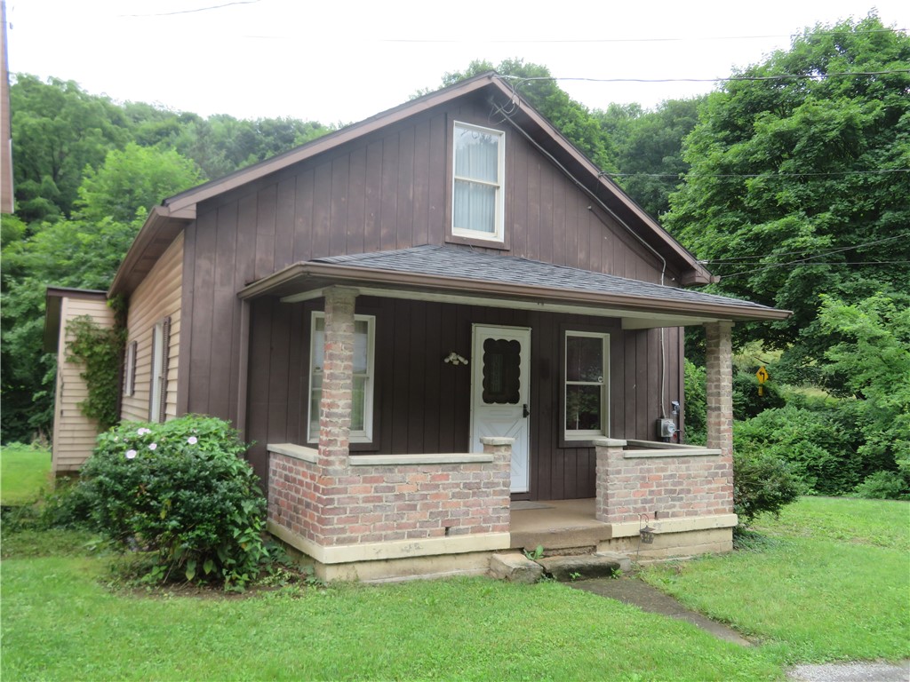 494 & 494 1/2 Evergreen Rd.