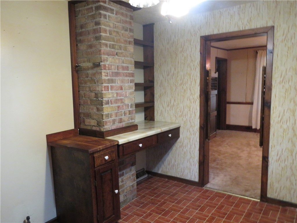 494 & 494 1/2 Evergreen Rd.