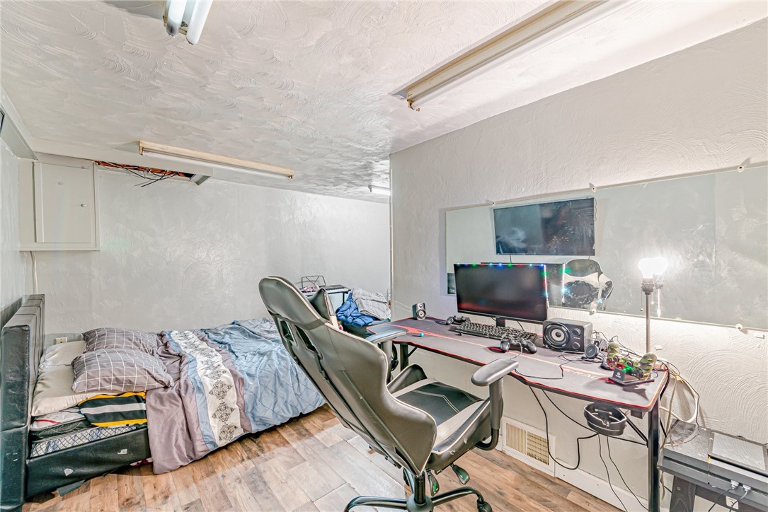 531 Sunnyfield Drive