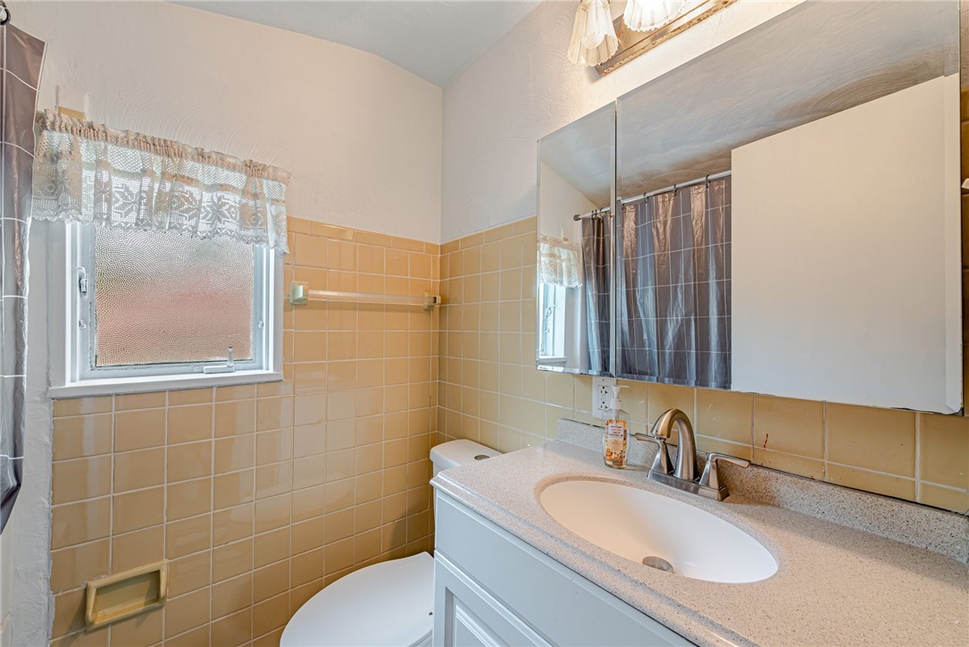 531 Sunnyfield Drive