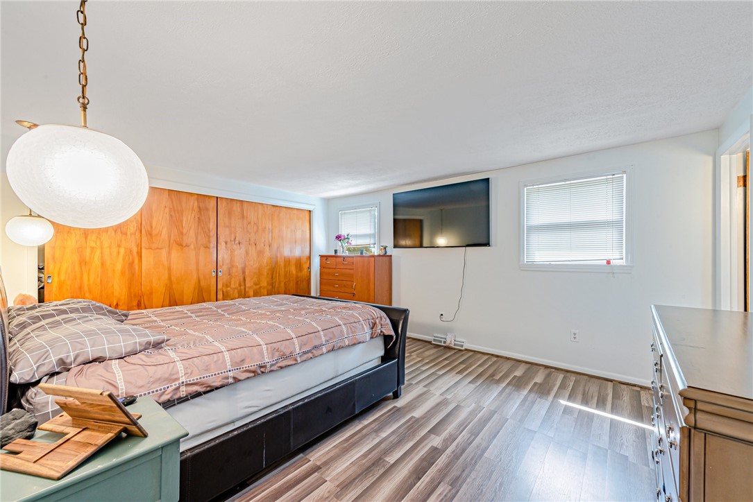 531 Sunnyfield Drive