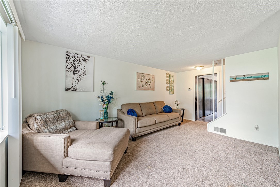 531 Sunnyfield Drive