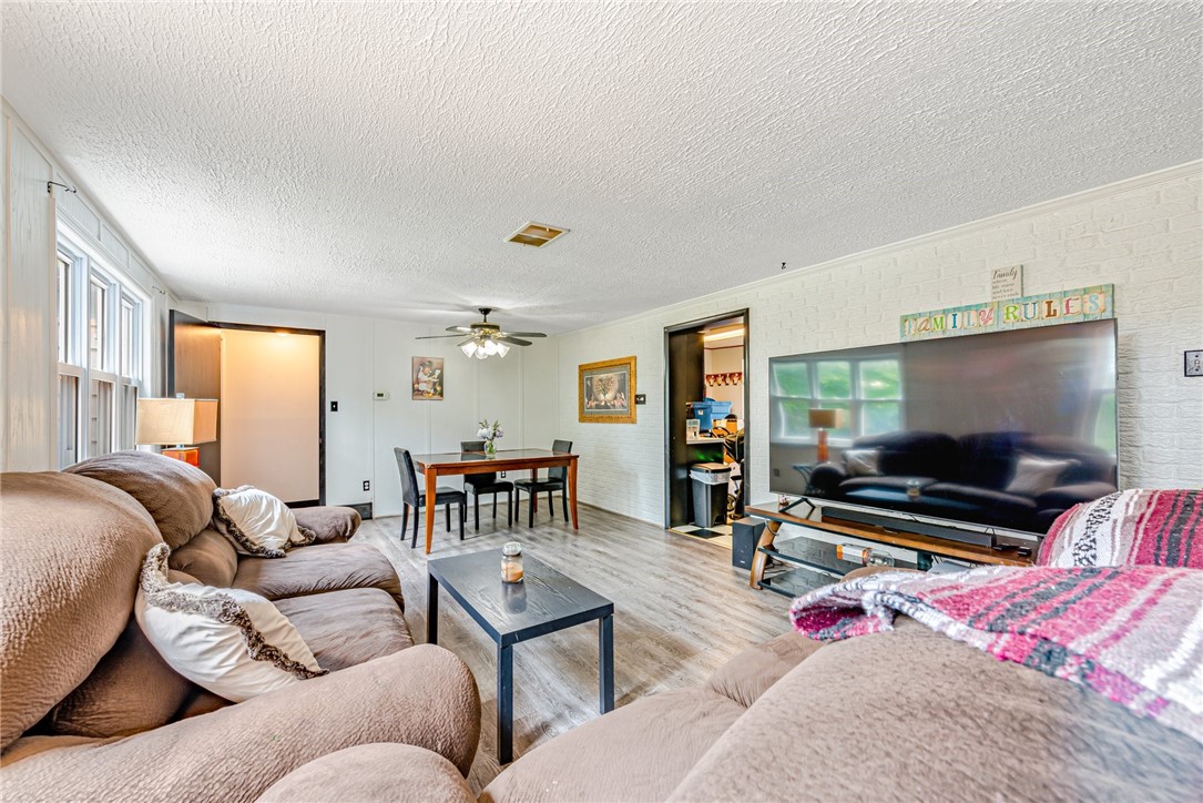 531 Sunnyfield Drive