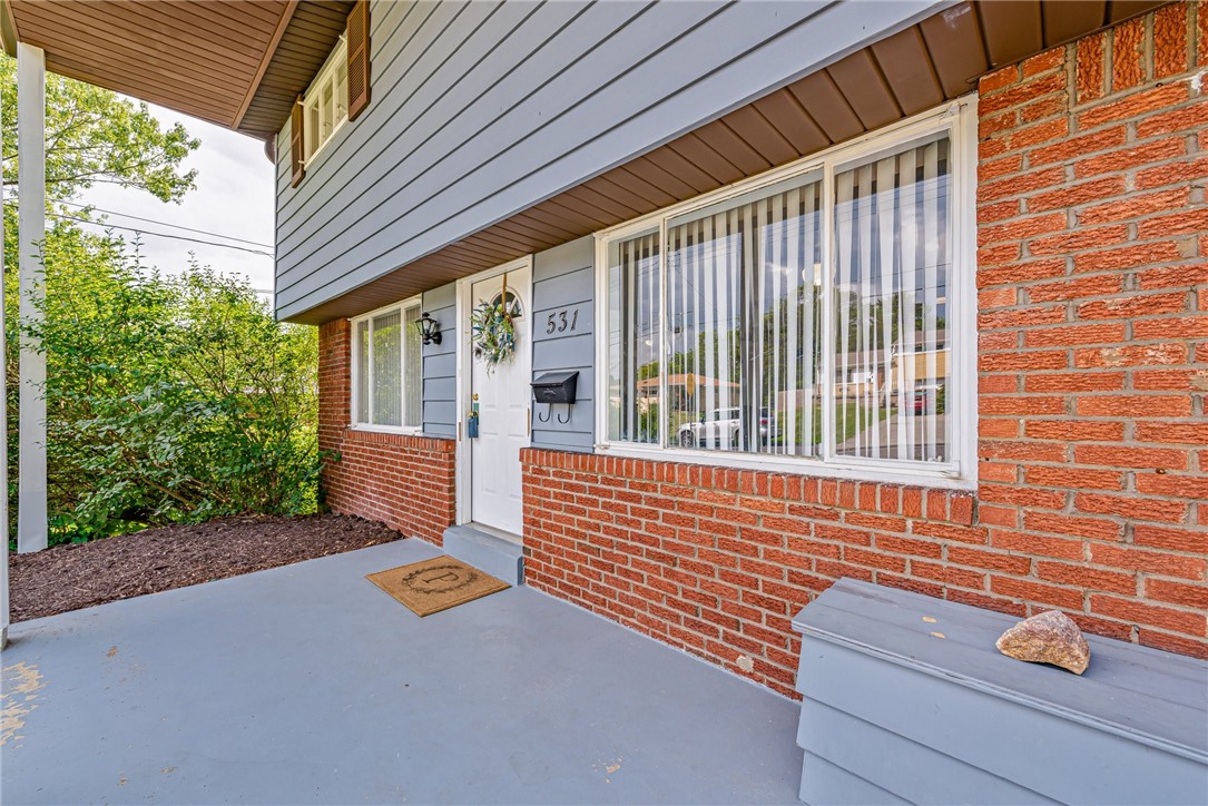 531 Sunnyfield Drive