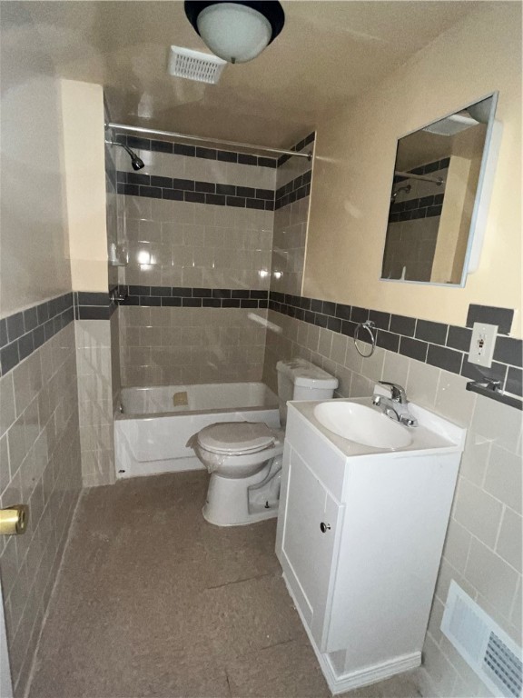 830-828 Railroad Street