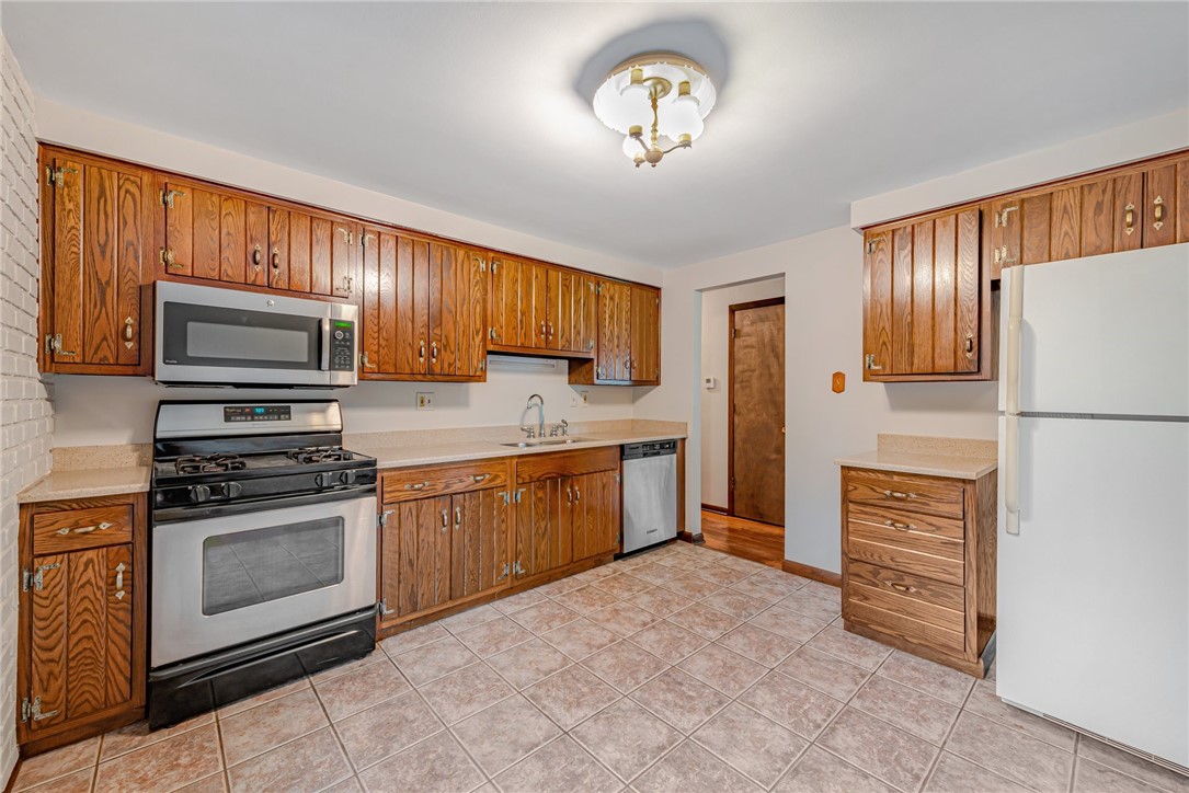 3728 Gleneagle Drive