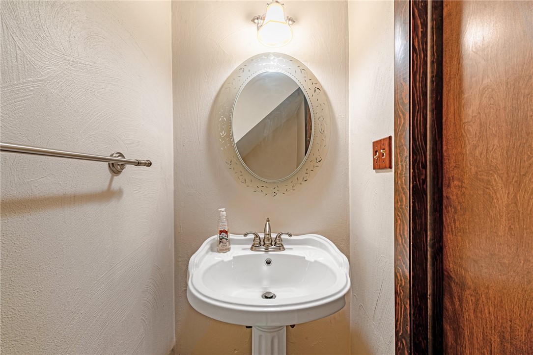 3728 Gleneagle Drive