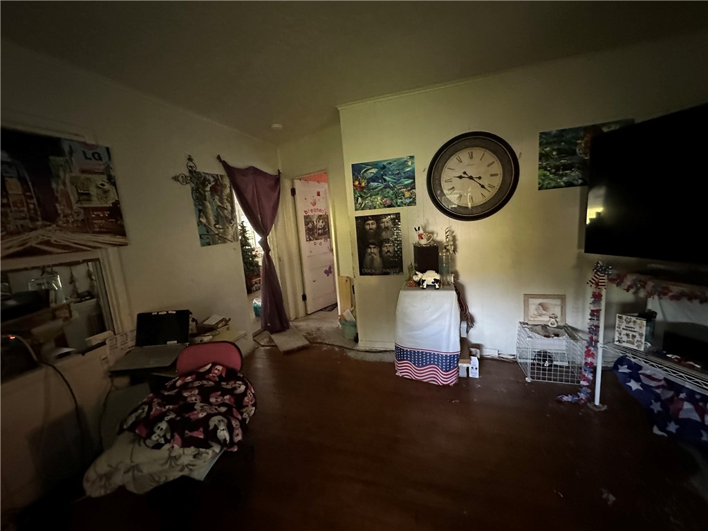 7051 Pleasant Valley Rd