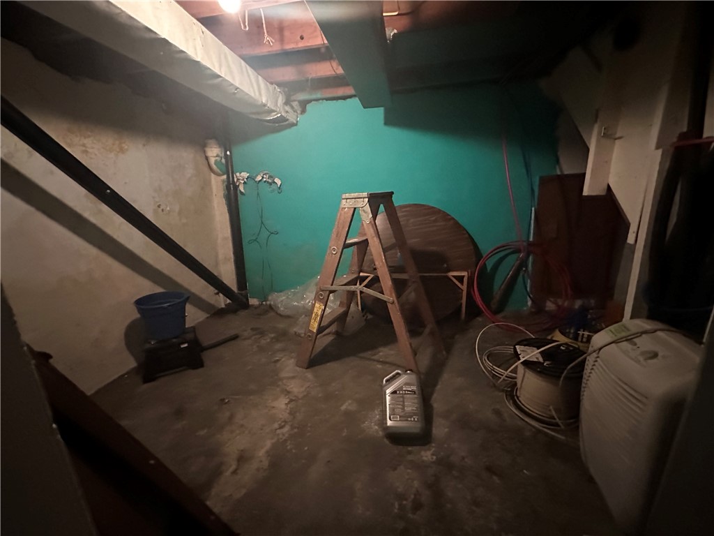 7051 Pleasant Valley Rd