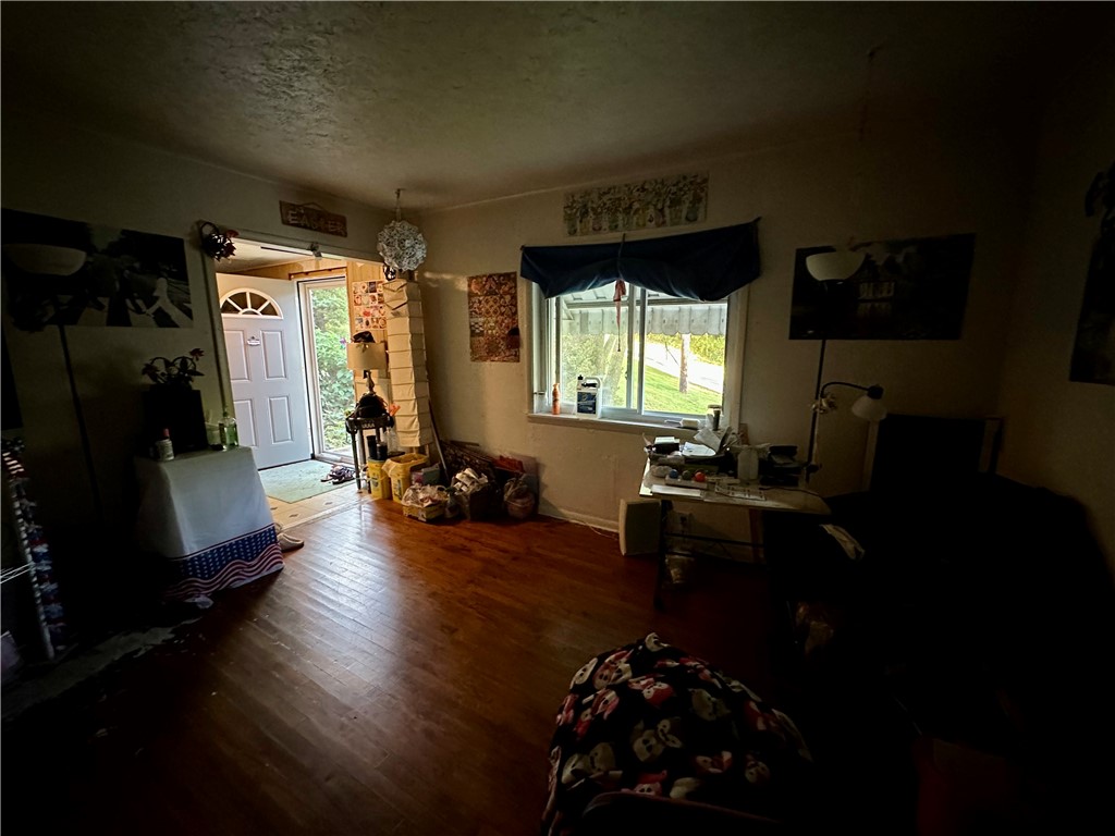 7051 Pleasant Valley Rd