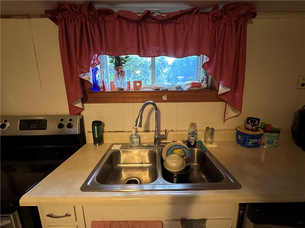 7051 Pleasant Valley Rd