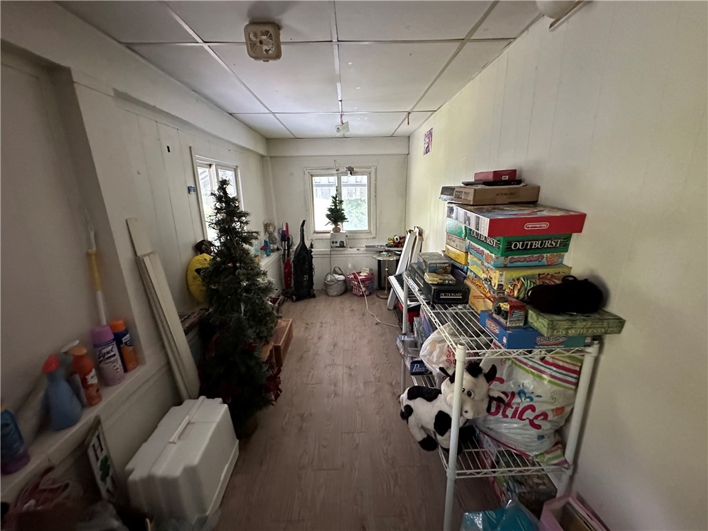 7051 Pleasant Valley Rd