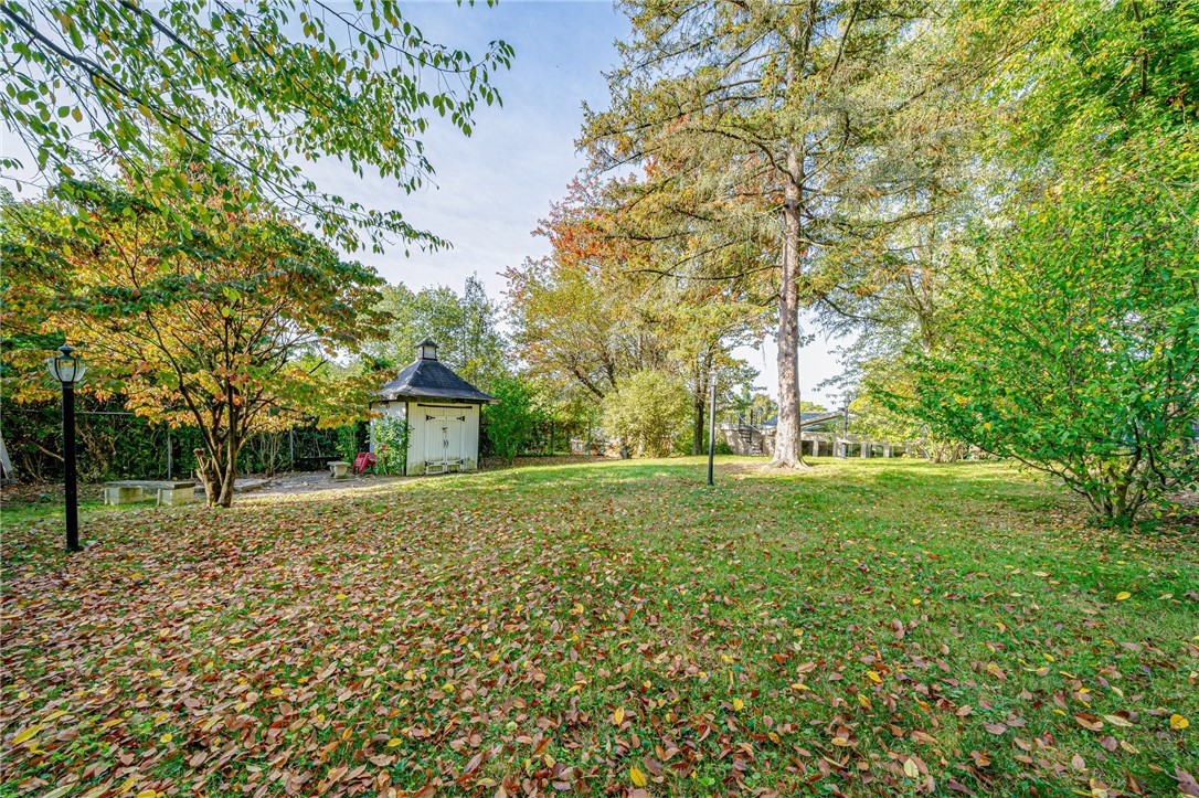 526 Sunnyfield Drive