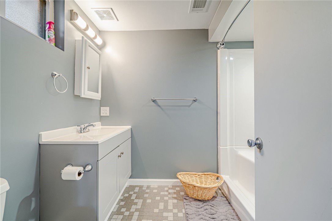 526 Sunnyfield Drive