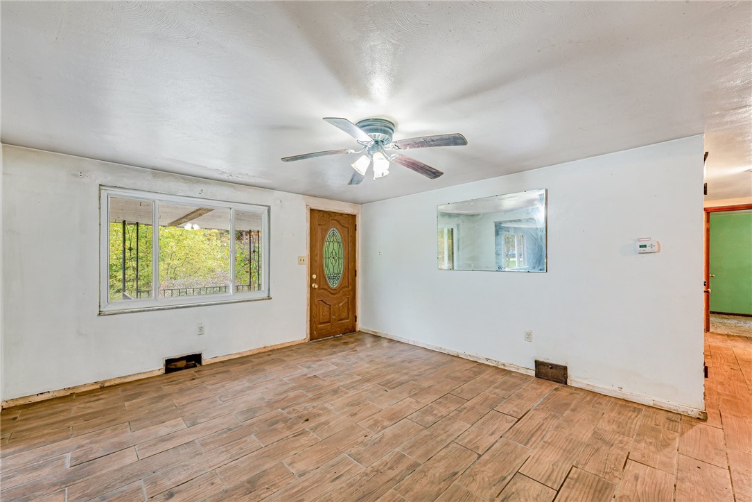 203 Shuster Hollow Rd