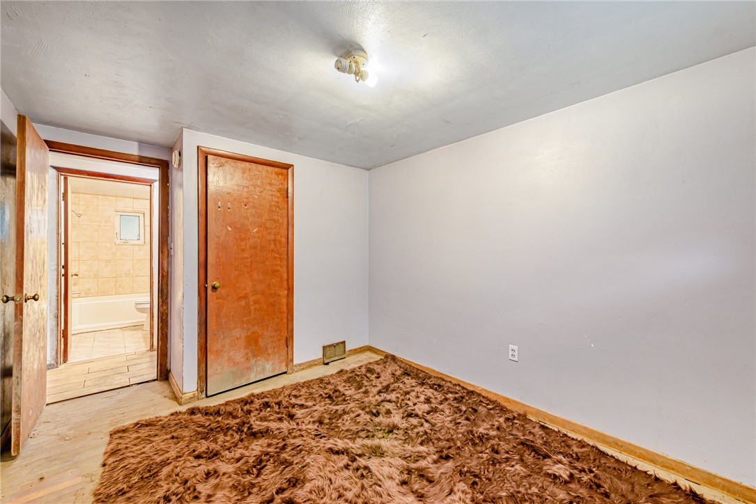 203 Shuster Hollow Rd