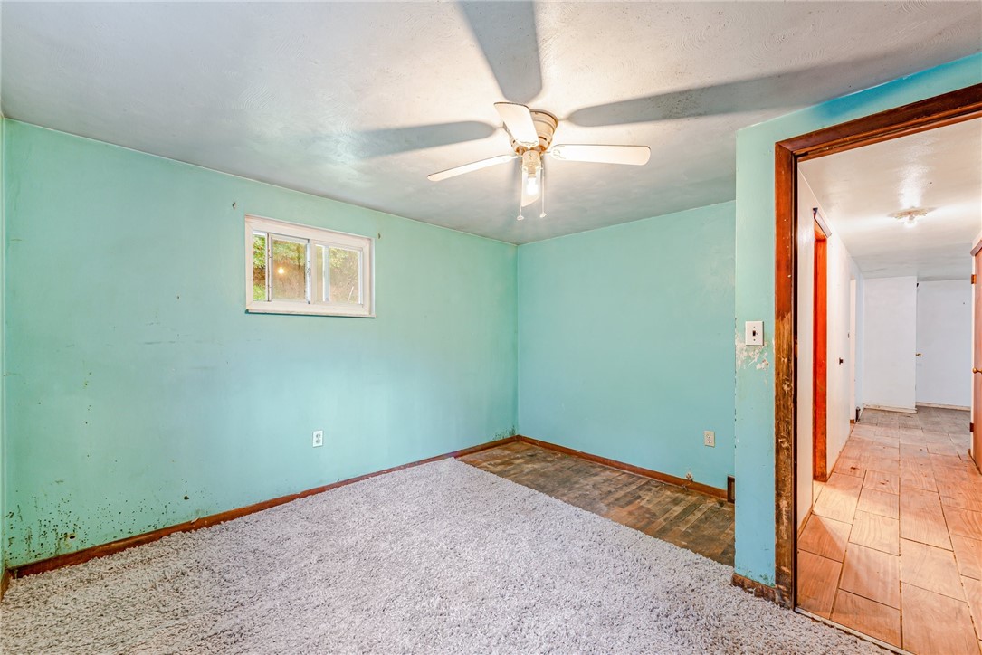 203 Shuster Hollow Rd