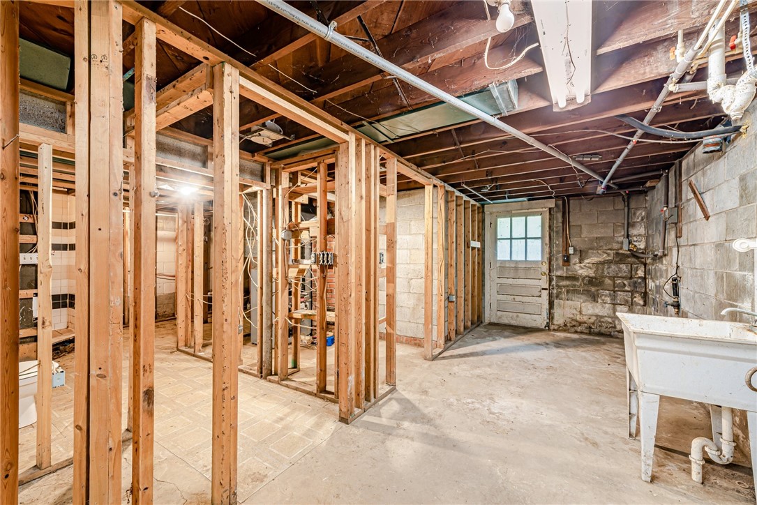 203 Shuster Hollow Rd