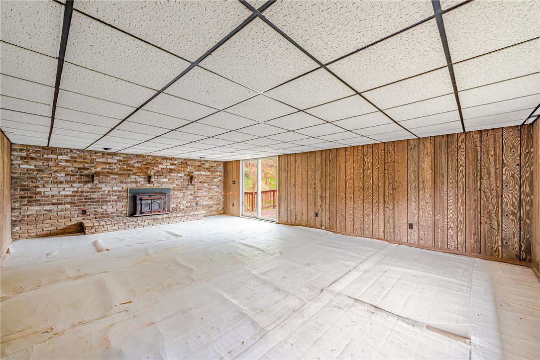 203 Shuster Hollow Rd