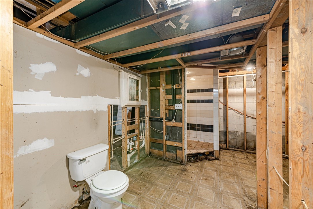 203 Shuster Hollow Rd