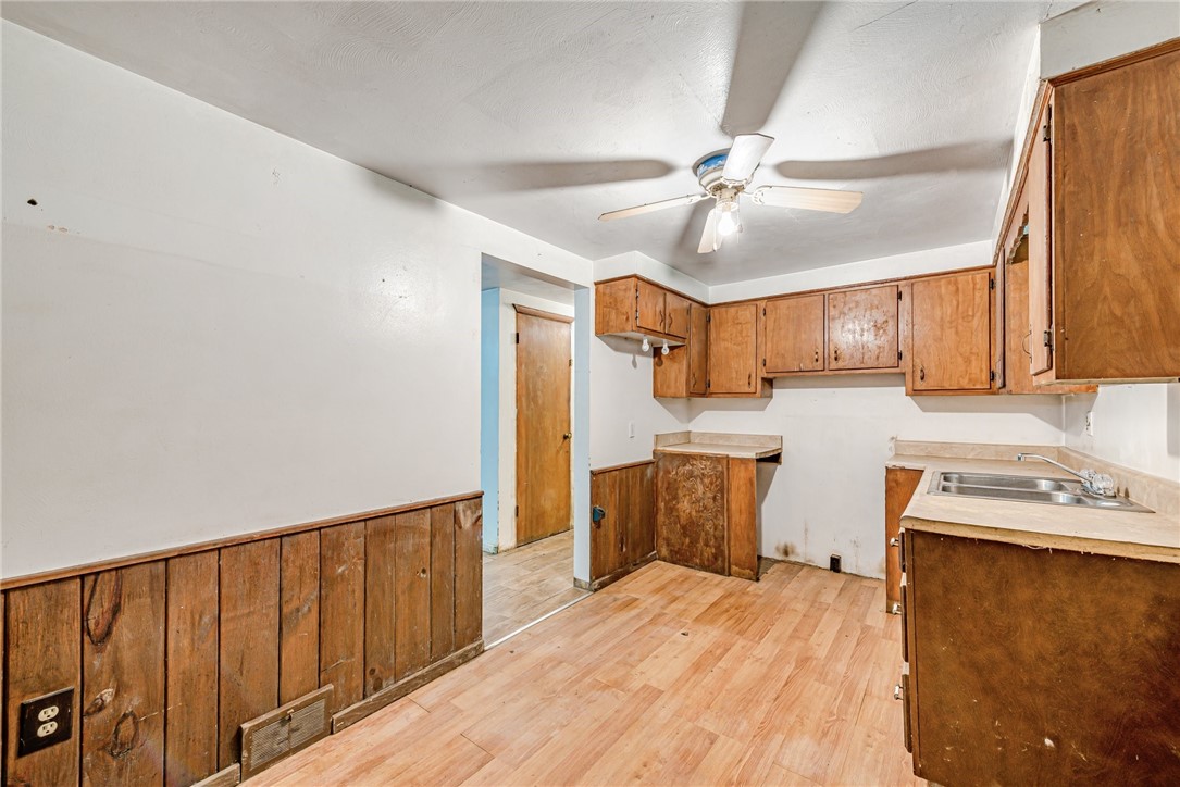 203 Shuster Hollow Rd