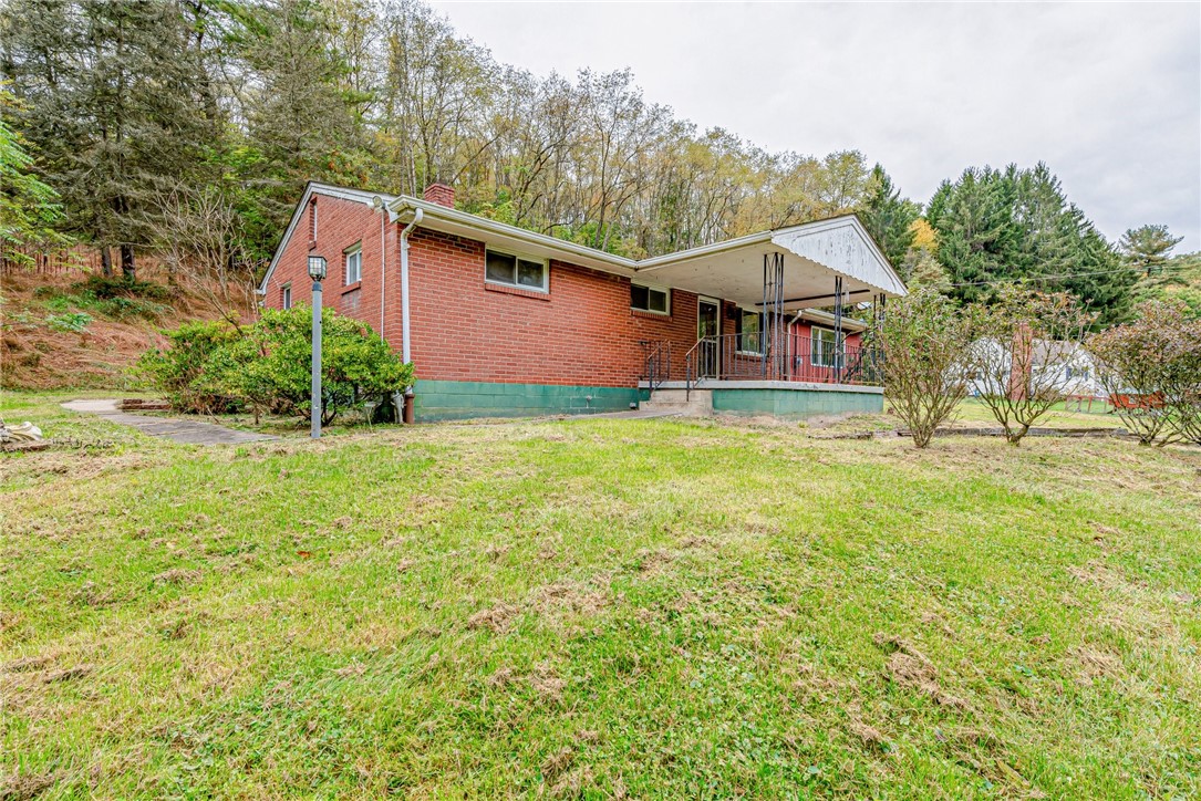 203 Shuster Hollow Rd