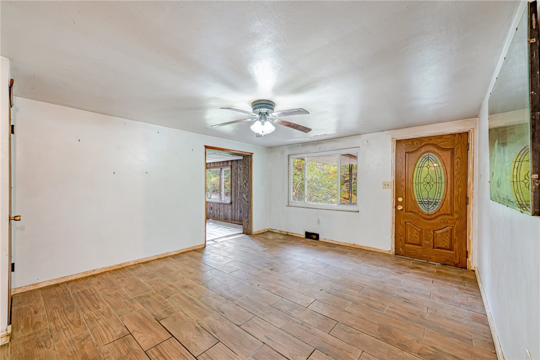 203 Shuster Hollow Rd