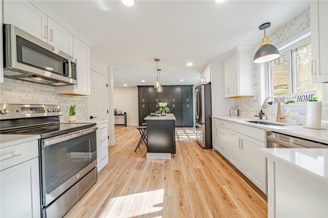 2405 E Springwood Drive