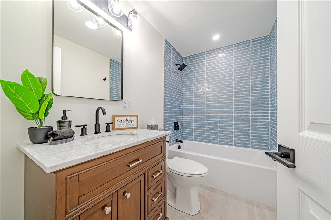 2405 E Springwood Drive